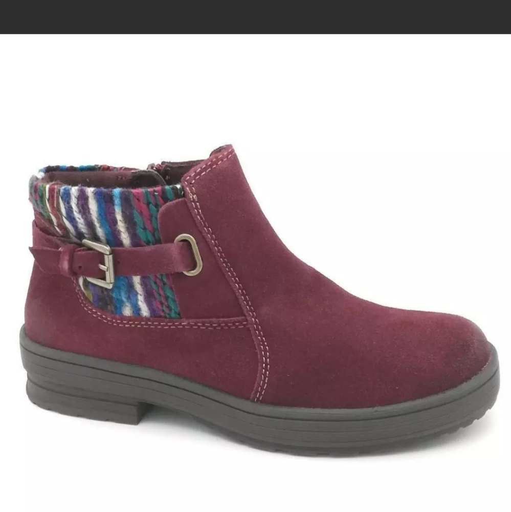 Earth origins water repel suede Tate boots NWT 5.0